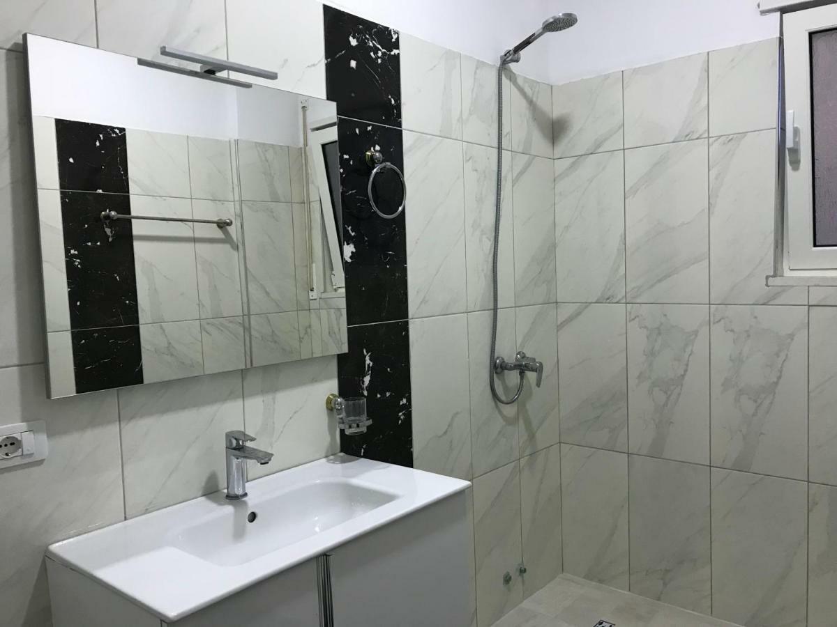 دراس Villa Dedej المظهر الخارجي الصورة